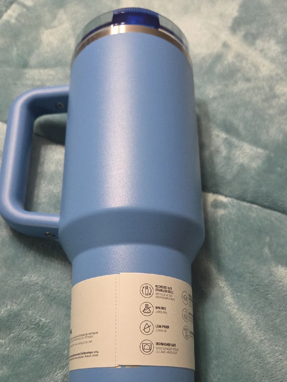 Stanley Blue Quencher Tumbler with Handle - Picture 5 of 10